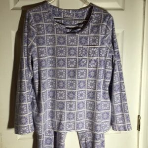 Croft and Barrow Lavendar pajama set gently used
